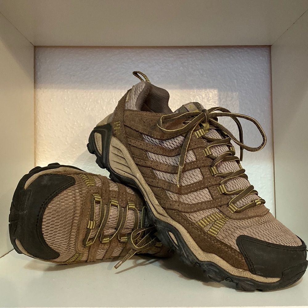Columbia Omni Grip Brown Lace Up Waterproof Sneakers